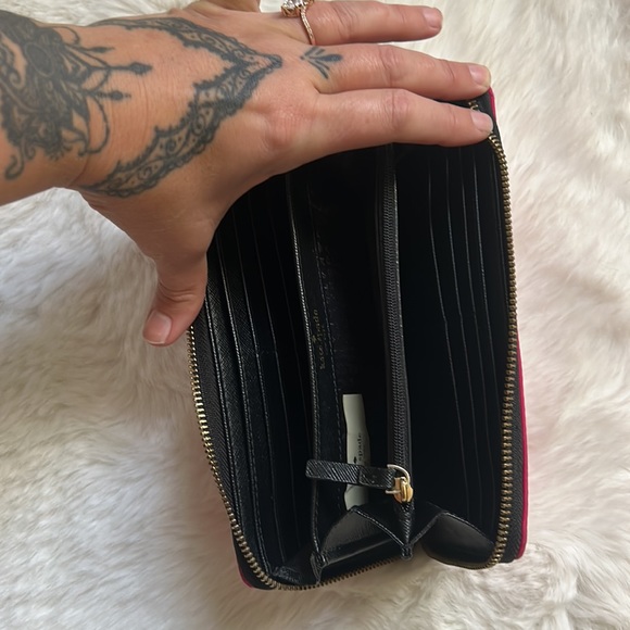 Preloved ❤️ hot pink nylon kate spade wallet - Picture 3 of 7